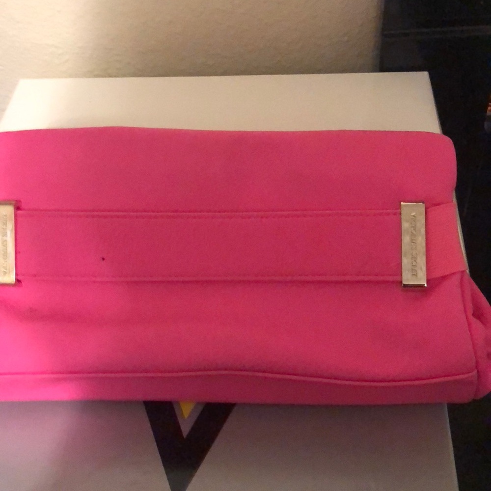 Victoria’s Secret hand purse pink